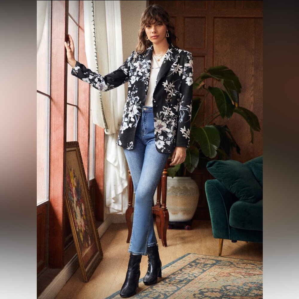 Black Floral Women's Blazer